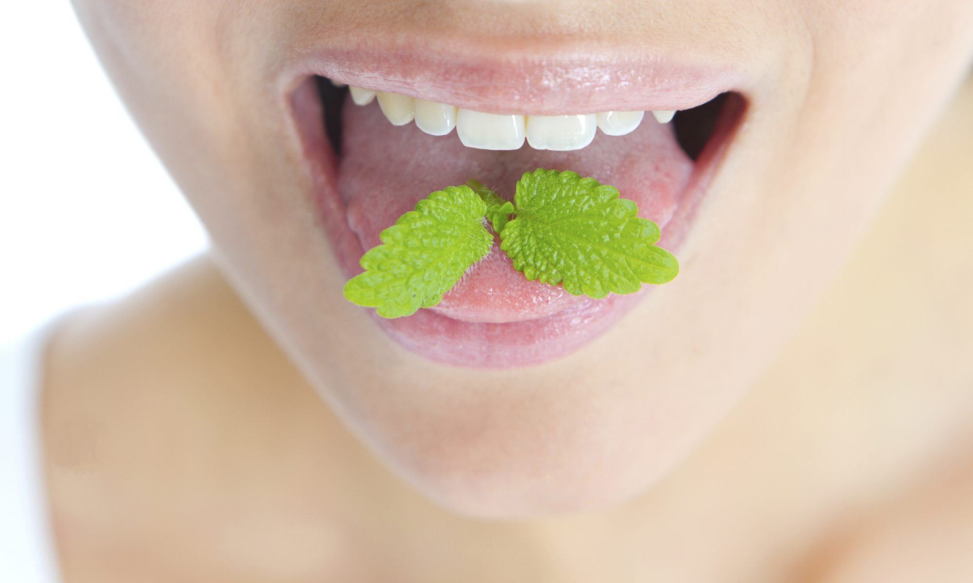 mouth with mint leave